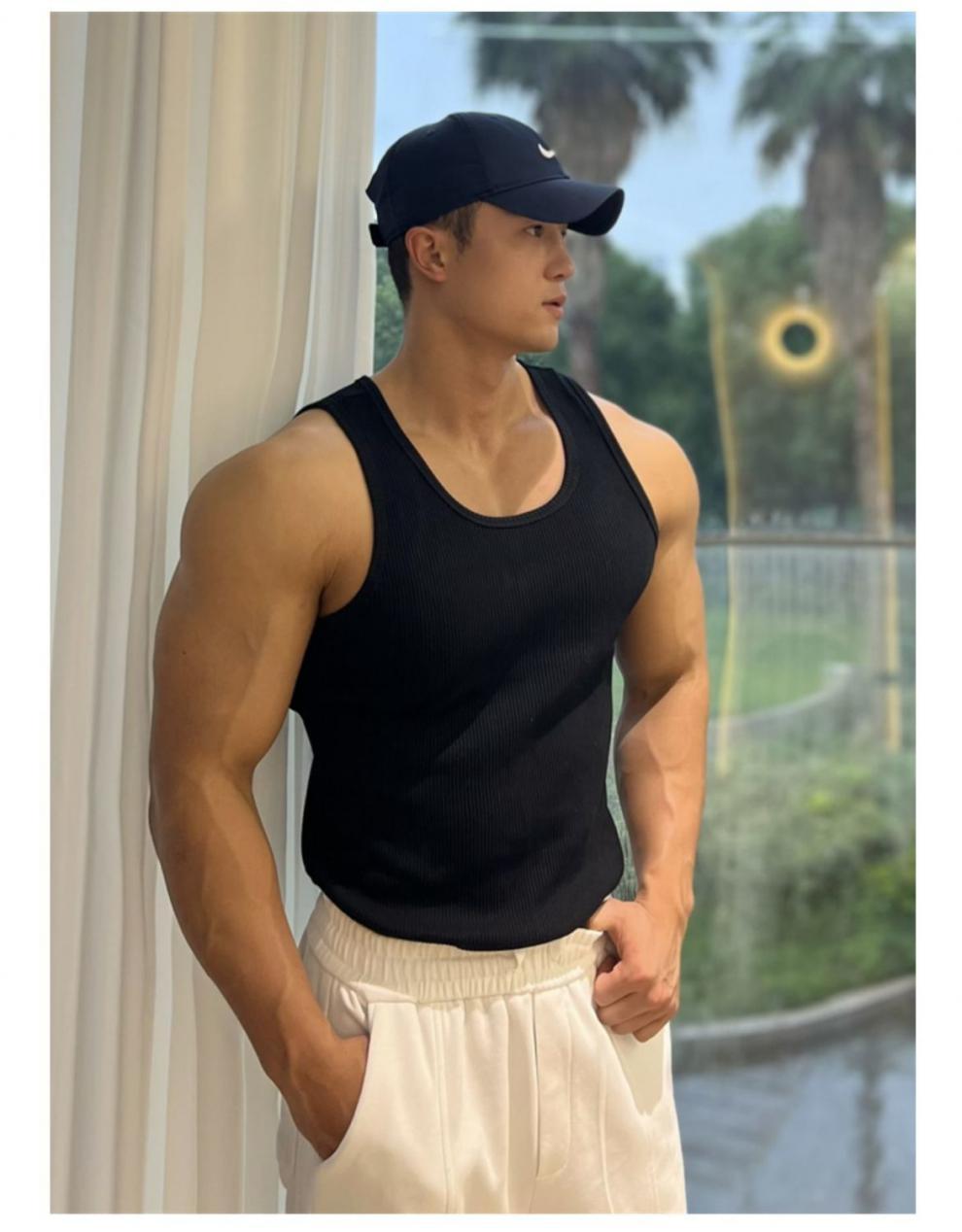 Thick Thread Fitted Stretch Sleeveless shirt
