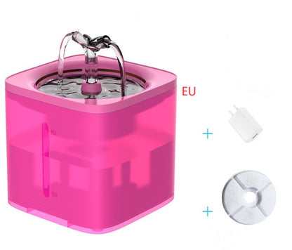 Automatic drinking fountain for cats and dogs