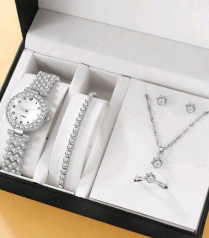 Rhinestone Quartz Bracelet Wrist Watch For Women